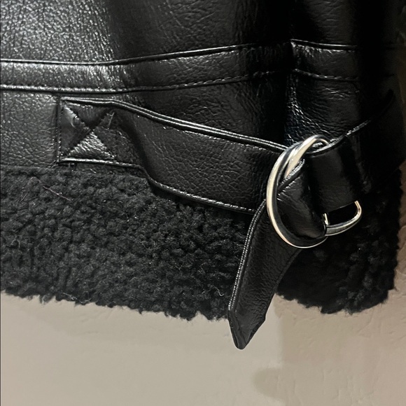 Black Faux Shearling Moto Biker Jacket Cropped Sherpa Lined - Picture 9 of 9